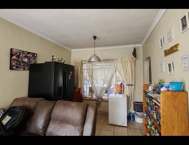 3 BEDROOM HOUSE FOR SALE IN BOOYSENS